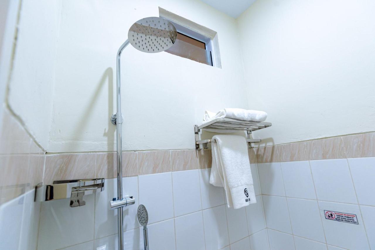 Reddoorz Plus At Komplek Abc Batu Aji Batam Kubuk Exterior foto