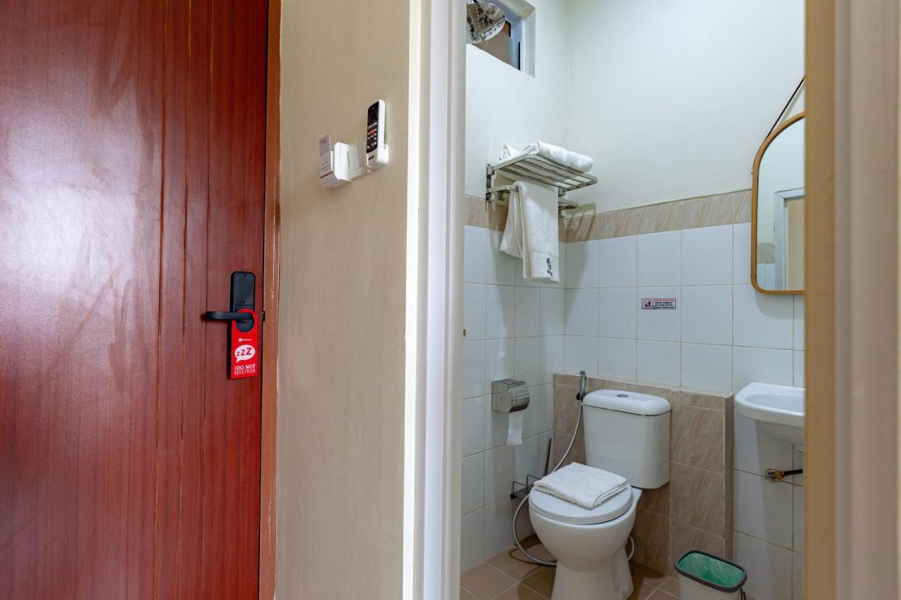 Reddoorz Plus At Komplek Abc Batu Aji Batam Kubuk Exterior foto